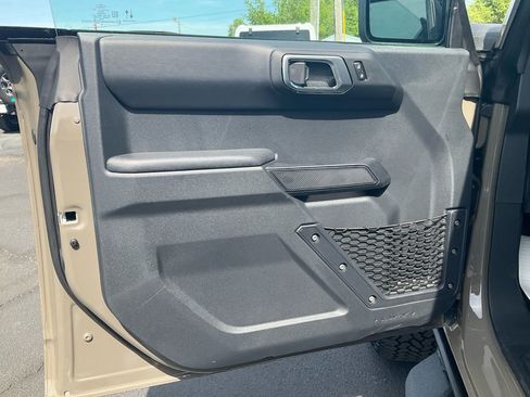 New 2026 Ford Bronco Badlands image 17