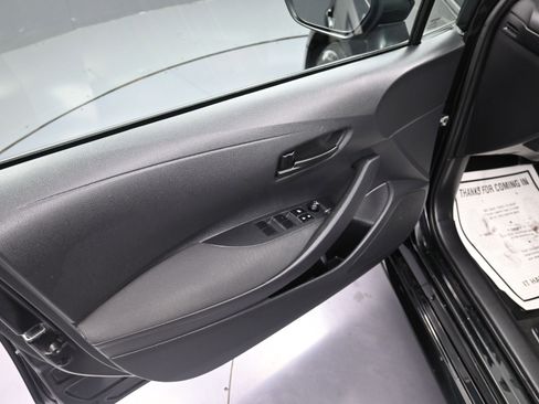 Used 2023 Toyota Corolla LE image 18