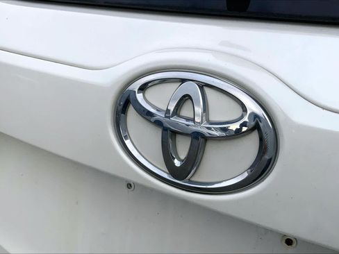 Used 2019 Toyota Highlander SE AWD/4WD image 31