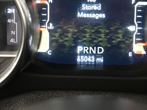 Used 2021 Jeep Wrangler Unlimited Sahara image 22