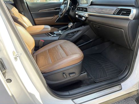 Used 2022 Kia Telluride SX w/ SX Prestige Package AWD/4WD image 13