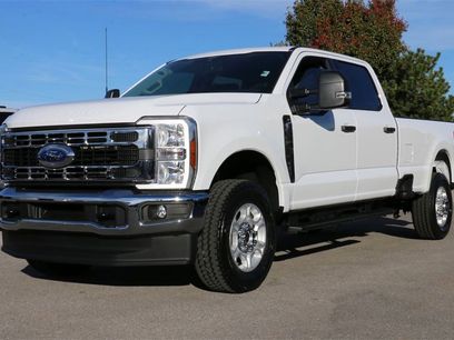 New 2026 Ford F350 XLT w/ FX4 Off-Road Package
