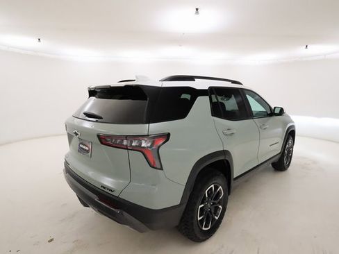 Used 2025 Chevrolet Equinox ACTIV w/ Safety and Technology Package image 3