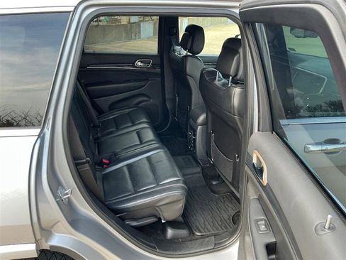 Used 2015 Jeep Grand Cherokee Overland image 38
