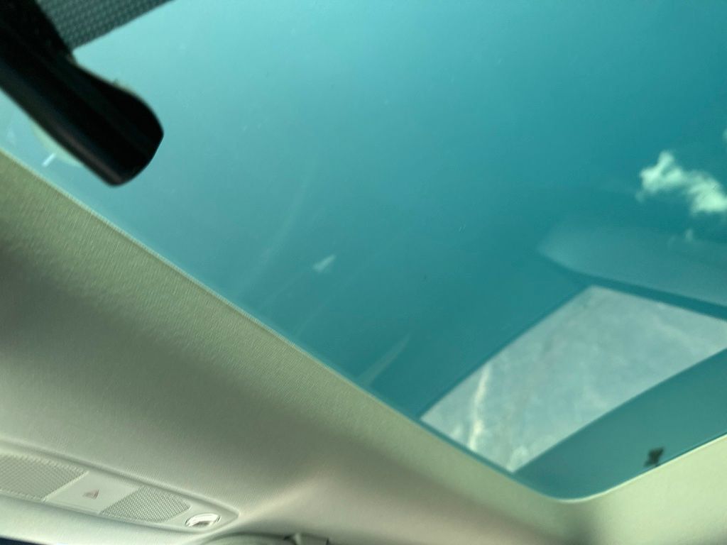 Used 2023 Tesla Model 3 Standard Range RWD image 7