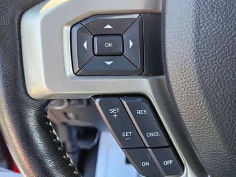 Used 2021 Ford F250 Lariat w/ Chrome Package image 28