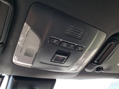 Used 2022 Toyota Corolla SE FWD image 31