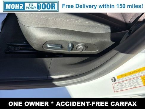 Used 2024 Chevrolet Malibu LT image 12