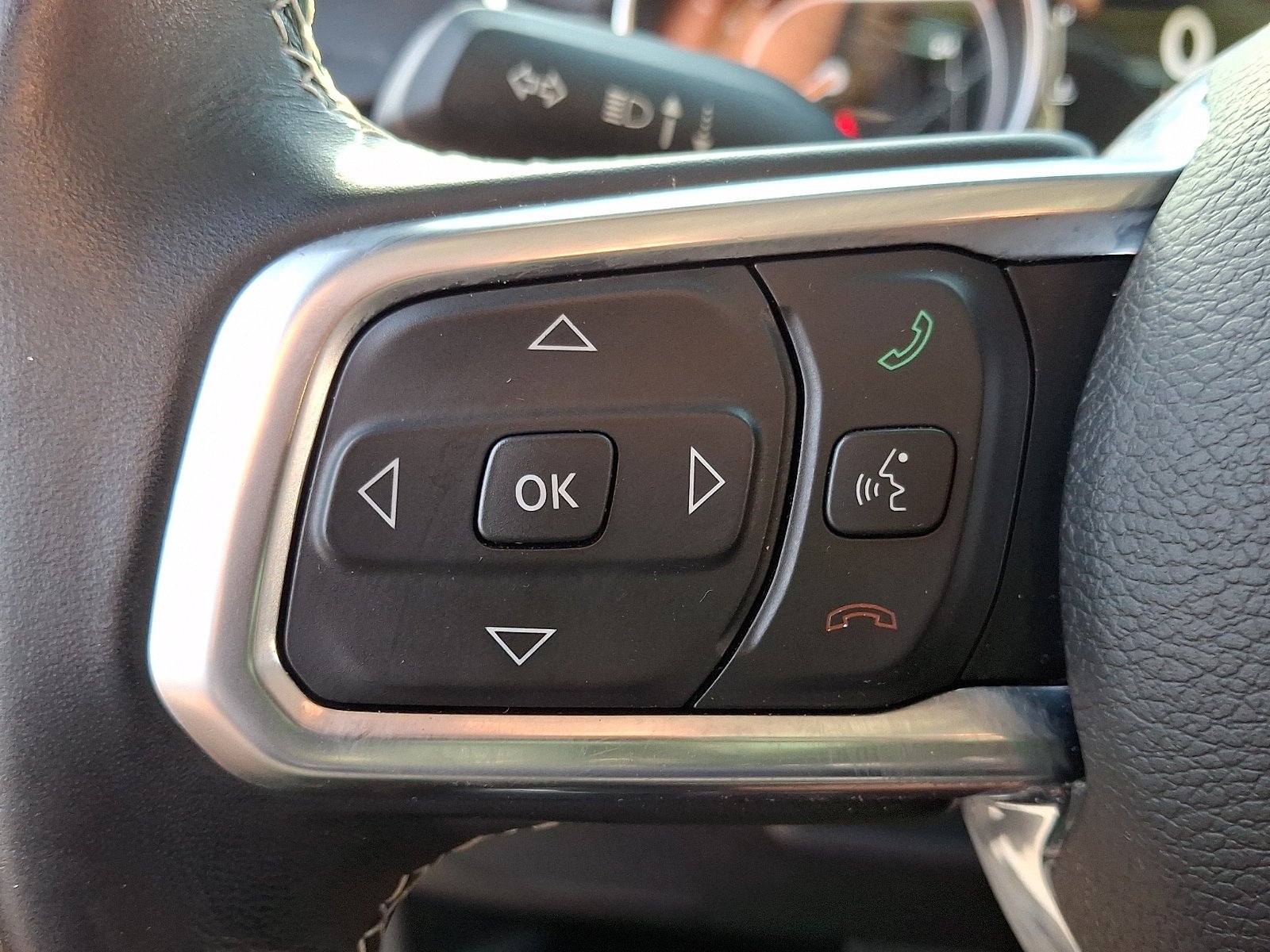 Used 2020 Jeep Wrangler Unlimited Sahara AWD/4WD image 23