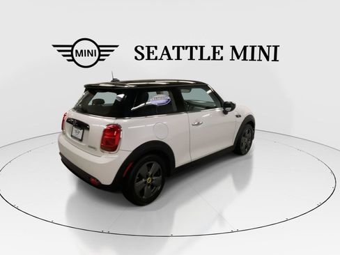 Used 2024 MINI Cooper SE FWD image 12