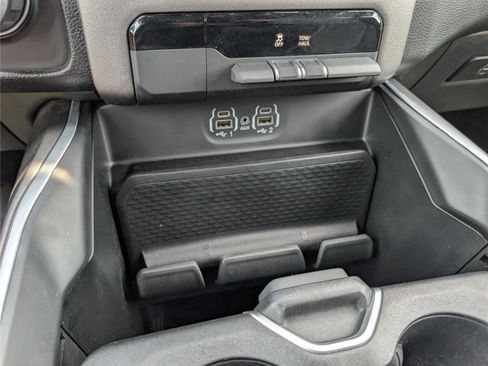 Used 2022 RAM 1500 Big Horn AWD/4WD image 24