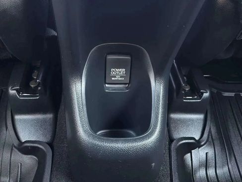 Used 2020 Honda HR-V Sport image 25