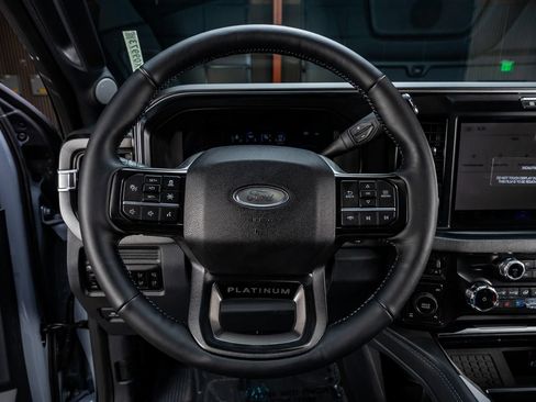 Used 2026 Ford F250 Platinum AWD/4WD image 17