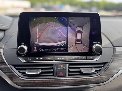 Used 2019 Nissan Altima 2.5 Platinum AWD/4WD image 18