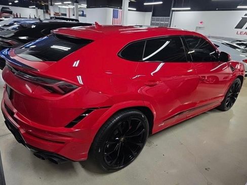 Used 2023 Lamborghini Urus S image 5