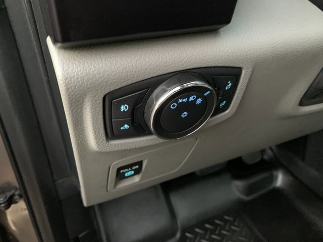 Used 2017 Ford F150 XL w/ Equipment Group 101A Mid AWD/4WD image 21