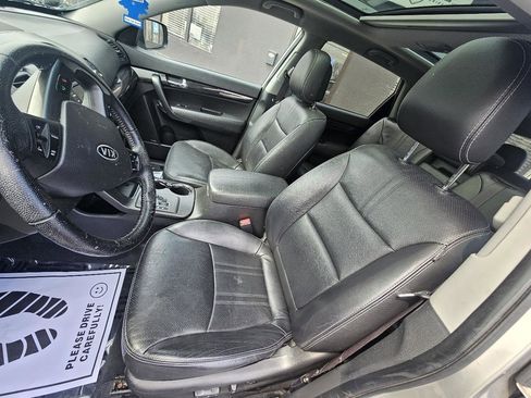 Used 2013 Kia Sorento EX w/ EX V6 Premium Pkg FWD image 17