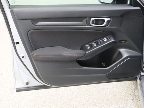 Used 2025 Honda Civic Sport image 12