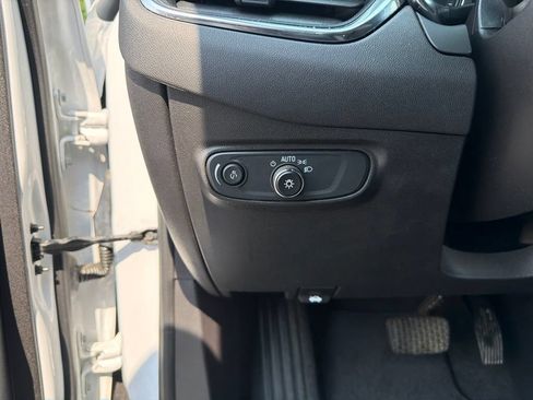Used 2024 Chevrolet Equinox LS w/ LS Convenience Package AWD/4WD image 16