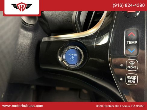 Used 2017 Toyota Prius Prime Advanced w/ Carpet Mat Package FWD image 25