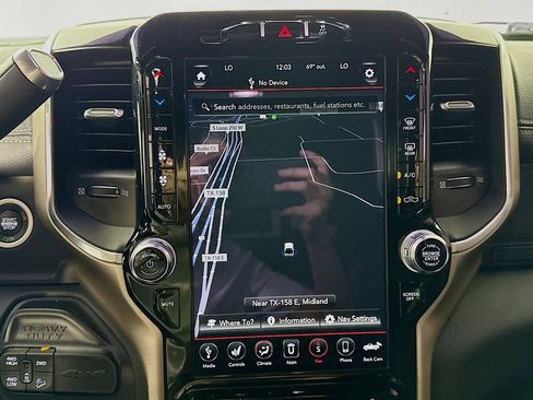 Used 2019 RAM 2500 Laramie w/ Night Edition image 15