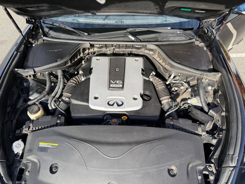 Used 2016 INFINITI Q70 L 3.7 w/ Deluxe Touring Package AWD/4WD image 10