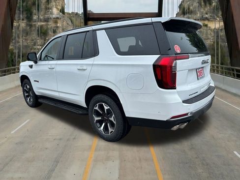 New 2026 GMC Yukon AT4 AWD/4WD image 8