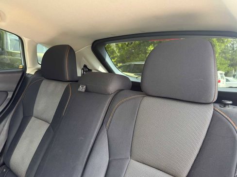 Used 2018 Subaru Crosstrek 2.0i Premium w/ Moonroof Package image 26