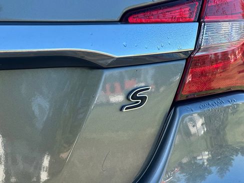 Used 2013 Chrysler 200 Limited w/ Sun/Sound Group FWD image 4