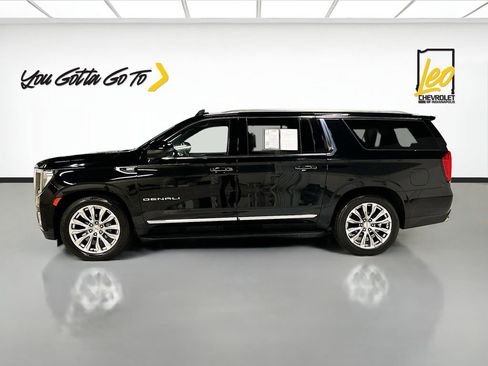 Used 2024 GMC Yukon XL Denali w/ Advanced Technology Package image 8