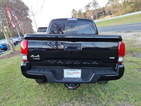 Used 2023 Toyota Tacoma SR5 w/ Technology Package image 2