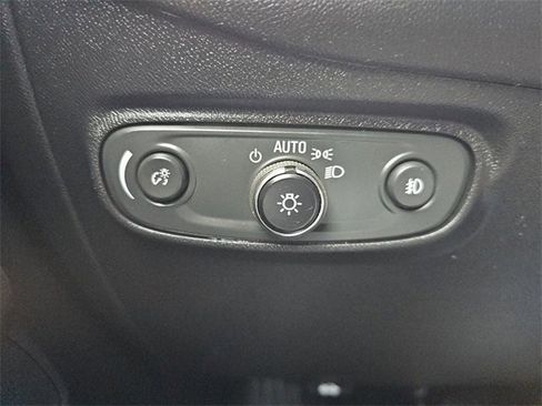 Used 2020 Chevrolet Equinox Premier w/ Premier Redline Edition image 17