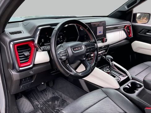 Used 2024 GMC Canyon AT4X AWD/4WD image 17