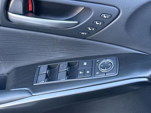 Used 2022 Lexus IS 300 AWD w/ Premium Package image 15