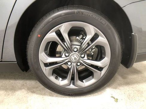 Used 2023 Honda Accord EX image 13