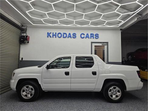 Used 2006 Honda Ridgeline RT image 1