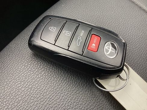 Used 2025 Toyota Grand Highlander AWD image 31