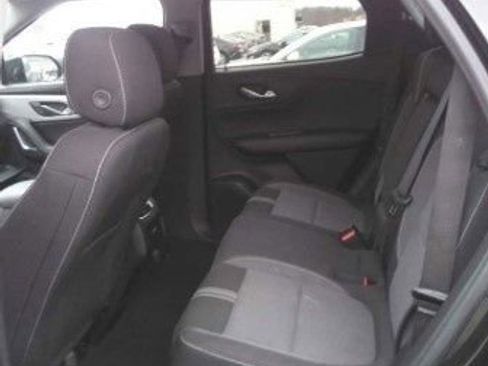 Used 2025 Chevrolet Blazer LT image 4