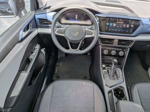 Certified 2023 Volkswagen Taos SE w/ Panoramic Sunroof Package FWD image 17