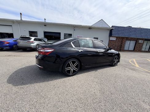 Used 2017 Honda Accord Sport image 52