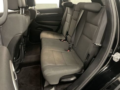 Used 2019 Jeep Grand Cherokee Laredo AWD/4WD image 17