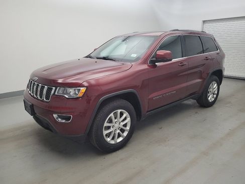Used 2021 Jeep Grand Cherokee Laredo AWD/4WD image 2