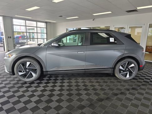 New 2025 Hyundai Ioniq 5 SEL image 7