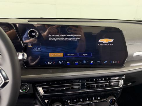 New 2026 Chevrolet Traverse LT FWD image 13