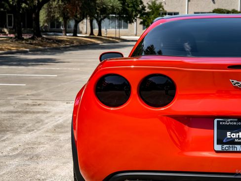 Used 2011 Chevrolet Corvette Z06 RWD image 12