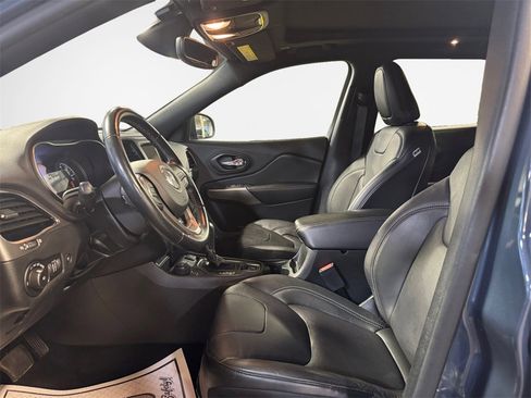 Used 2021 Jeep Cherokee Latitude Lux 80th Anniv w/ Quick Order Package 26U 80TH image 12