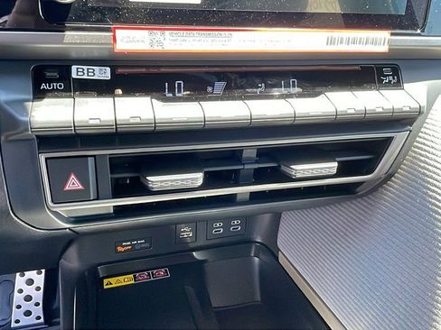 New 2026 Toyota Camry SE FWD image 19