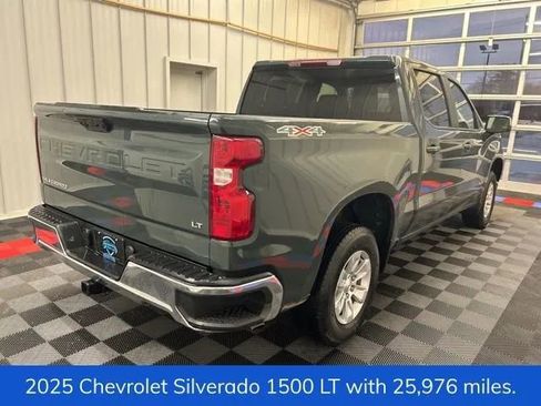 Used 2025 Chevrolet Silverado 1500 LT image 3