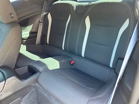 Used 2019 Chevrolet Camaro LT image 27