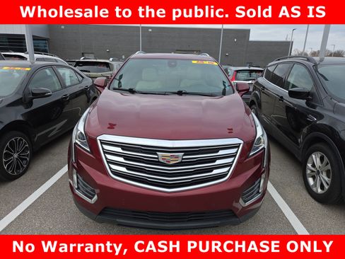 Used 2017 Cadillac XT5 Luxury w/ Driver Awareness Package image 3